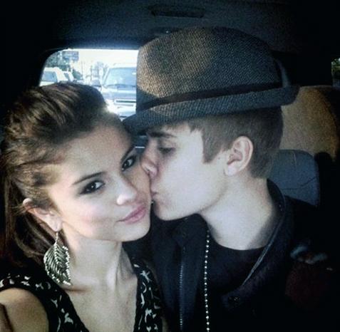 Justin Bieber and Selena Gomez, the favorite couple of America’s tween population, announced their break-up last week. 