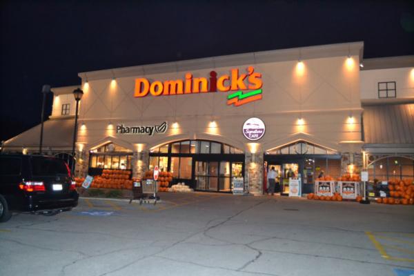 Both Evanston locations of Dominicks grocery store closed Dec. 28. The city announced Monday it is creating a committee to address the two vacancies.
