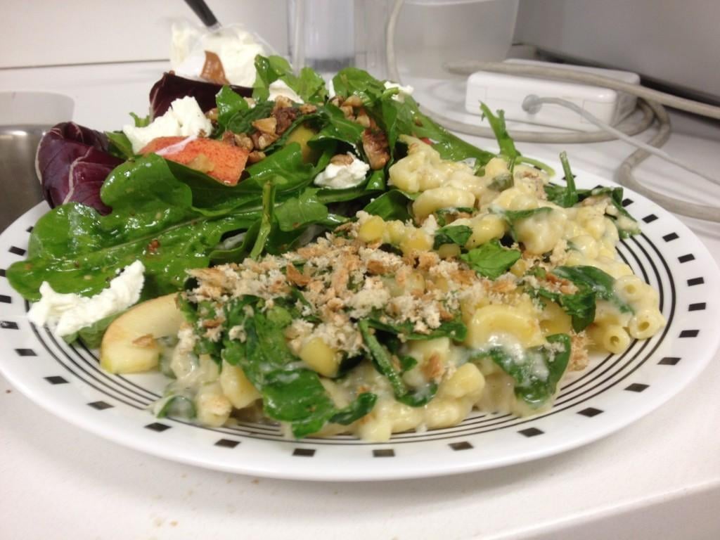 Cooking and Recipes: Smoked Gouda mac n cheese with walnut, apple and endive side salad