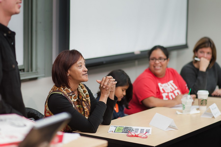 Gloria Davis, an activist with the Chicago Coalition for the Homeless, speaks Wednesday at a panel on minimum wage in University Hall. The discussion took place days before citizens will vote on an advisory referendum to increase the Illinois minimum wage to $10 an hour.