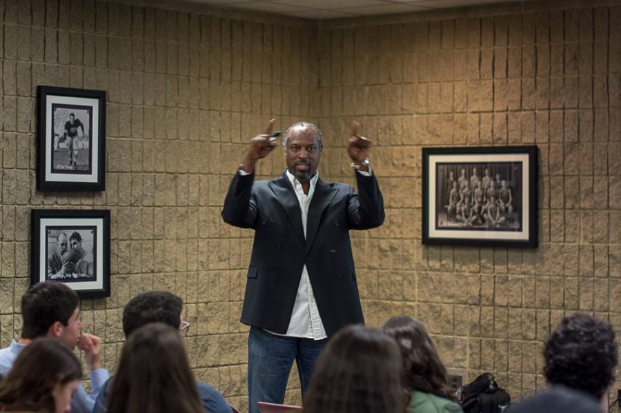 Dumisani Washington, a pastor and pro-Israel advocate, speaks out to the Northwestern community Thursday evening. Washington and Chris Harris, a pastor in Chicago, discussed the importance of building a relationship between the Jewish and black communities.