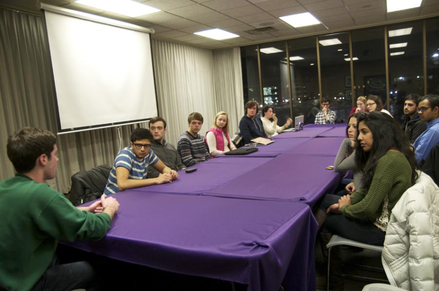 Students from Associated Student Government and several student groups discuss concerns within the ASG funding system. The ASG steering funding committee held the forum to hear student opinions before reforming the funding system.