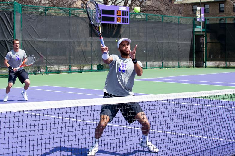 Sam+Shropshire+returns+a+shot.+After+seeing+his+team+knocked+out+of+the+postseason%2C+the+sophomore+will+compete+on+his+own+in+the+NCAA+Singles+Championships.
