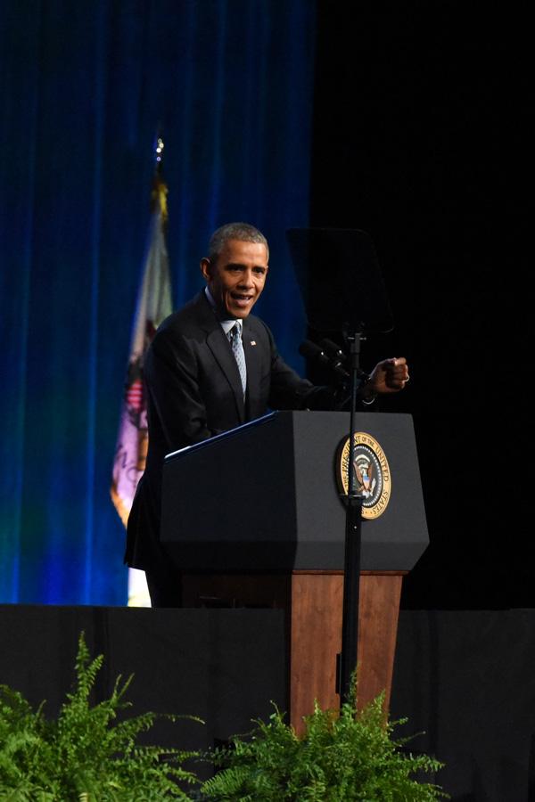 President Obama calls for bipartisan cooperation in address to Illinois ...