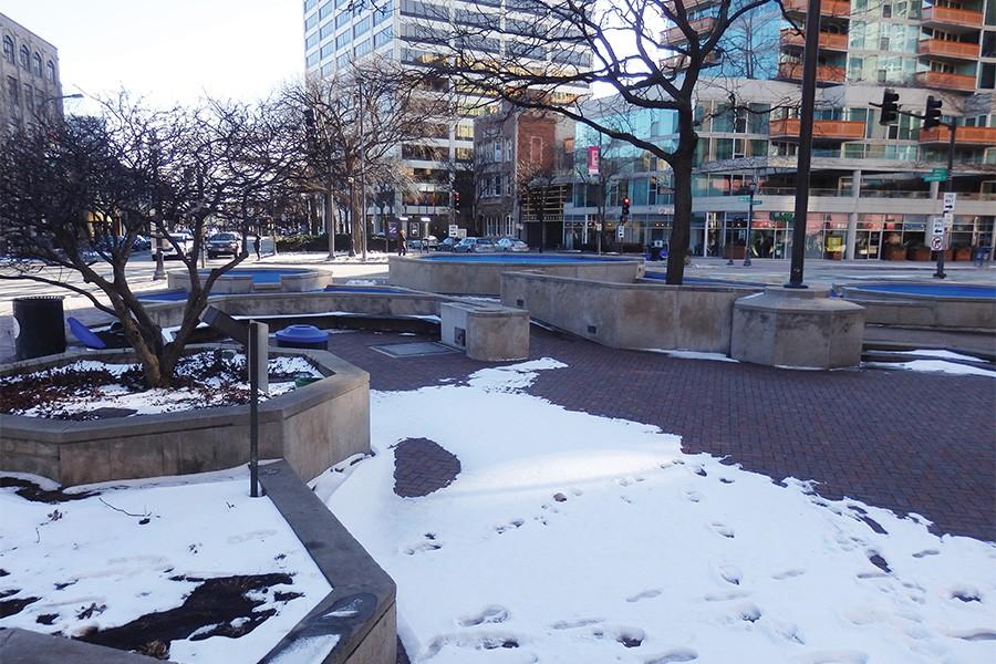 Renovations to Evanston’s Fountain Square, the existing structure of which was set in 1976, are expected to begin sometime in 2017. Christopher B. Burke Engineering, Ltd.  will serve as the engineering firm for the renovations.