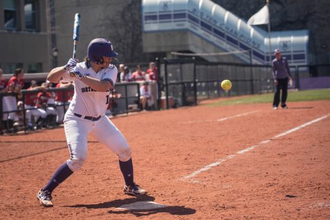 Sammy Nettling prepares to hit the ball. The sophomore catcher was held hitless in 4 at-bats in Sunday’s series finale. 