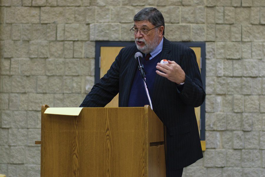 Cook County Commissioner Larry Suffredin, who represents Evanston, speaks at a town hall event last month. Suffredin endorsed businessman Steve Hagerty in Evanstons mayoral race Wednesday.