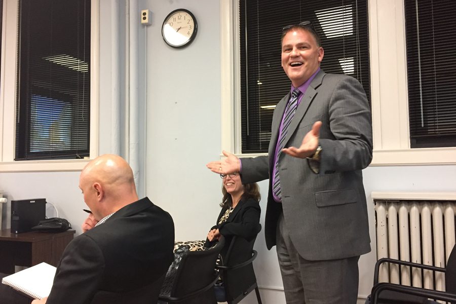 Dale Bradley, who works in Evanston, voices his approval of a proposed 33-story building at a Special Preservation Commission meeting. Bradley said he thought the building would be a “boon” to the downtown area.
