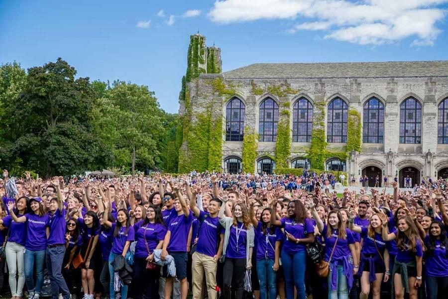 The+Class+of+2019+shows+purple+pride+in+Deering+Meadow+during+Wildcat+Welcome.+Northwestern+received+4%2C058+Early+Decision+applications+as+of+Tuesday%2C+associate+provost+for+University+enrollment+Michael+Mills+said.