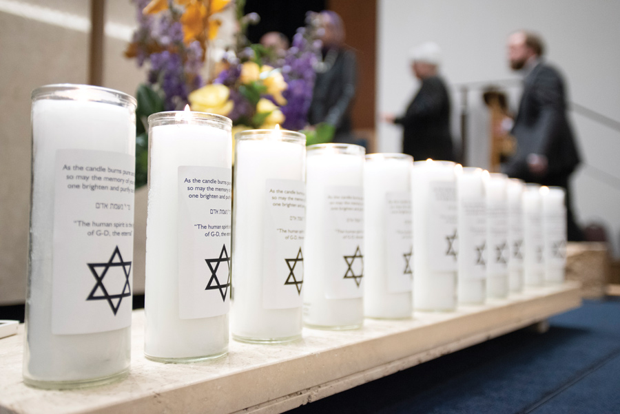 Colin+Boyle%2FDaily+Senior+Staffer%0A%0A11+candles+are+lit+in+memory+of+the+victims+of+the+mass+shooting+in+Pittsburgh.
