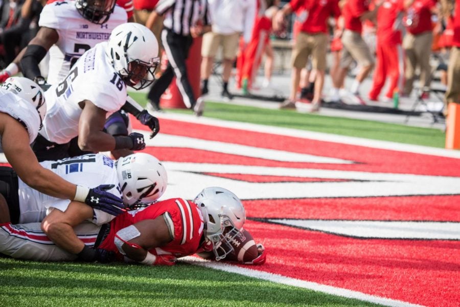 Ohio State sneaks into the end zone against Northwestern in 2016. The two teams will meet next week for the Big Ten title.