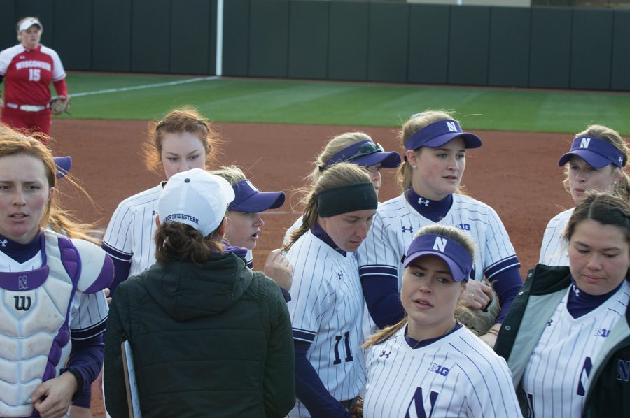 Kate+Drohan+talks+to+her+team+after+an+inning.+The+Wildcats+head+to+Minnesota+this+weekend%2C+trying+to+win+their+first+Big+Ten+title+in+11+years.
