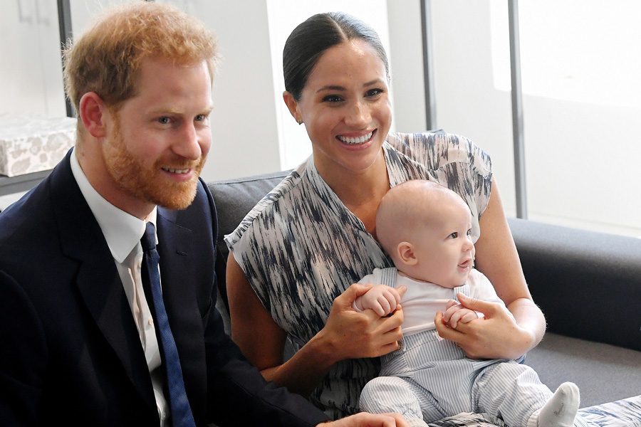  Prince Harry, Duke of Sussex, Meghan, Duchess of Sussex and their baby son, Archie Mountbatten-Windsor, during their royal tour of South Africa in September 2019. 