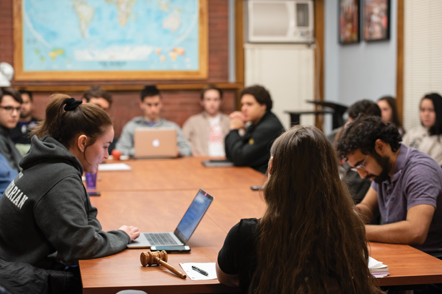 Elizabeth Sperti delivers a statement during a previous Political Union meeting. The Weinberg sophomore argued in favor of ASG’s importance to students.