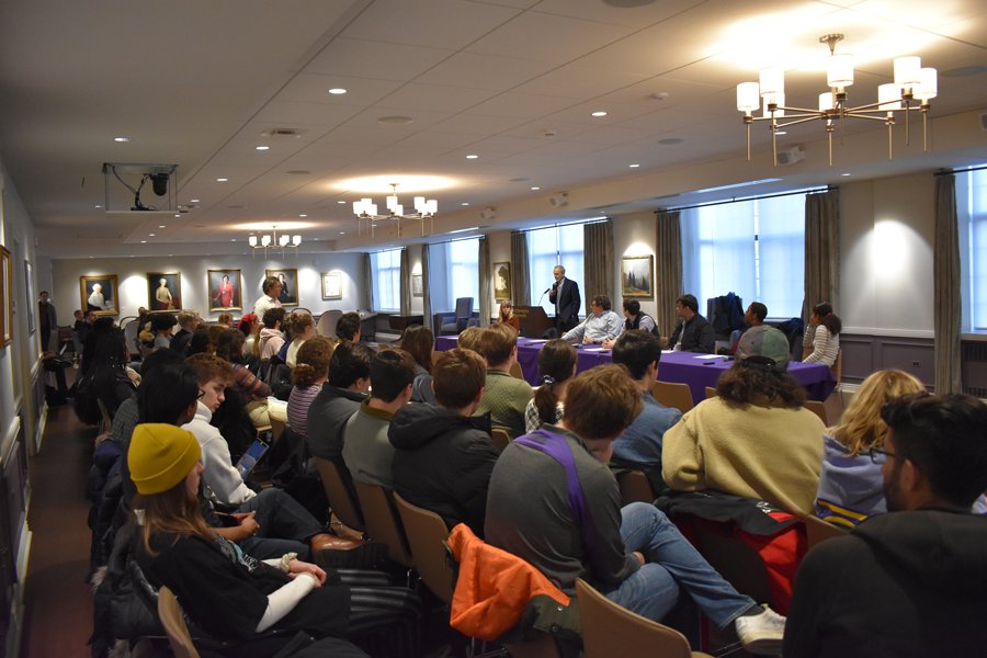An Advisory Committee on Investment Responsibility meeting in Guild Lounge. Students expressed concerns at the time over the lack of a trustee decision on Fossil Free Northwestern’s divestment proposal.