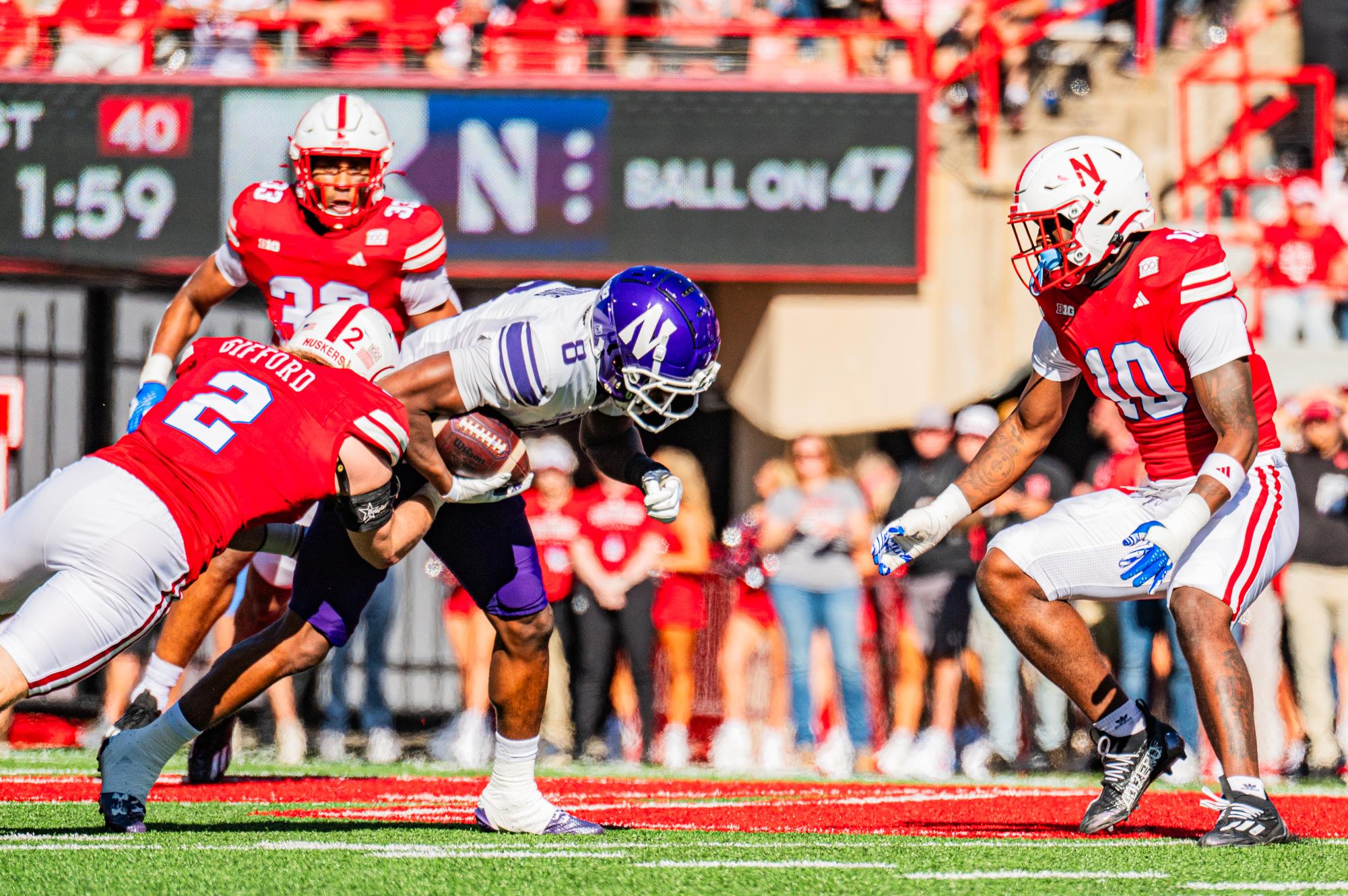 Captured: Wildcats repeat flickering performance in away matchup against the Cornhuskers