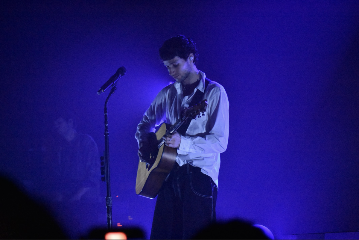 Indie-pop singer-songwriter Jeremy Zucker encapsulated fans with introspective ballads at the Vic Theatre for his “is nothing sacred?” tour Tuesday.