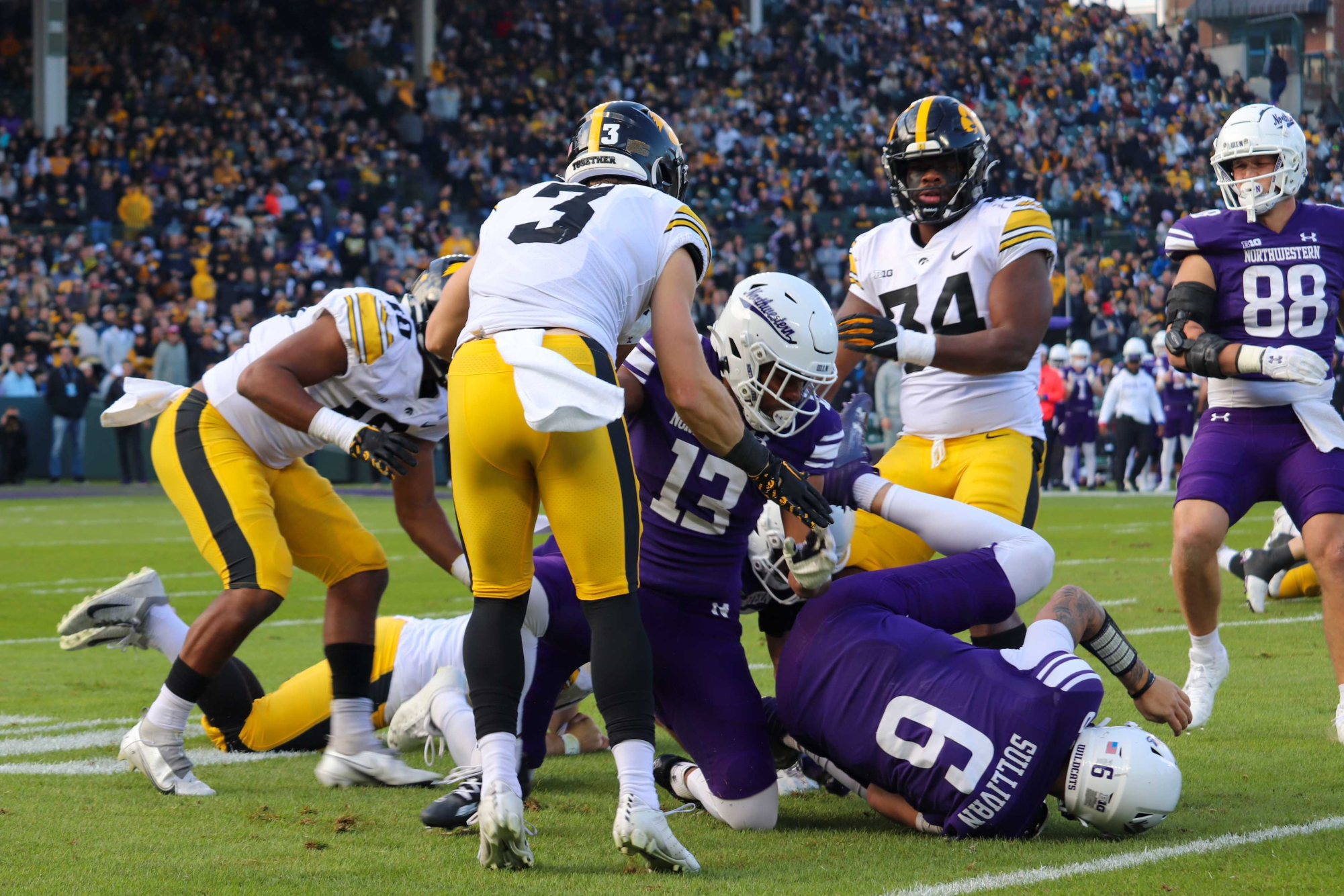 Iowa Hawkeyes at Northwestern Wildcats: How to Watch, Listen