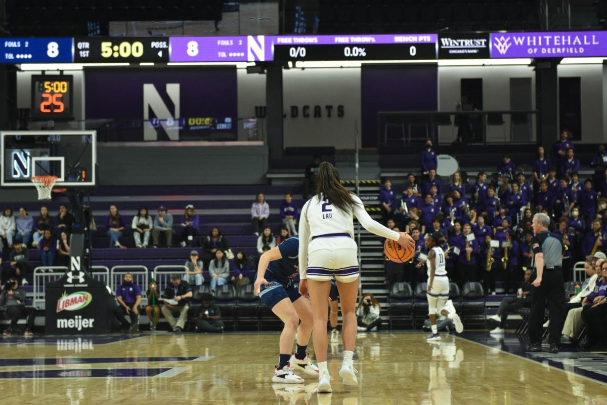 Sophomore+guard+Caroline+Lau.+Lau+tallied+four+points+and+five+assists+in+Northwestern%E2%80%99s+loss+to+No.+16+Notre+Dame.