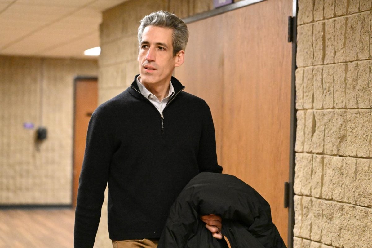 Mayor Daniel Biss walked into Norris University Center on his way to a discussion with NU’s Associated Student Government.