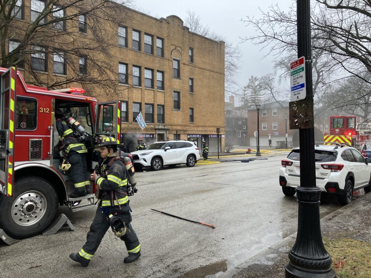 Firefighters from EFD and neighboring fire departments extinguished the fire in 20 minutes, and there were no reports of civilian or firefighter injuries.
