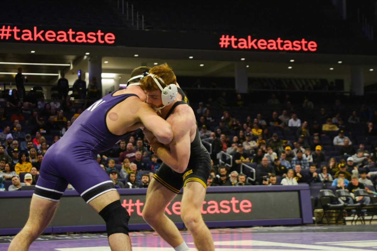 165-pounder Maxx Mayfield hand fight in a neutral position.