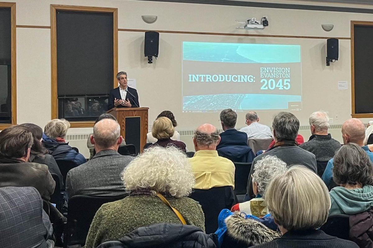 Mayor Daniel Biss spoke about the process to revamp Evanston’s comprehensive plan and zoning code. 