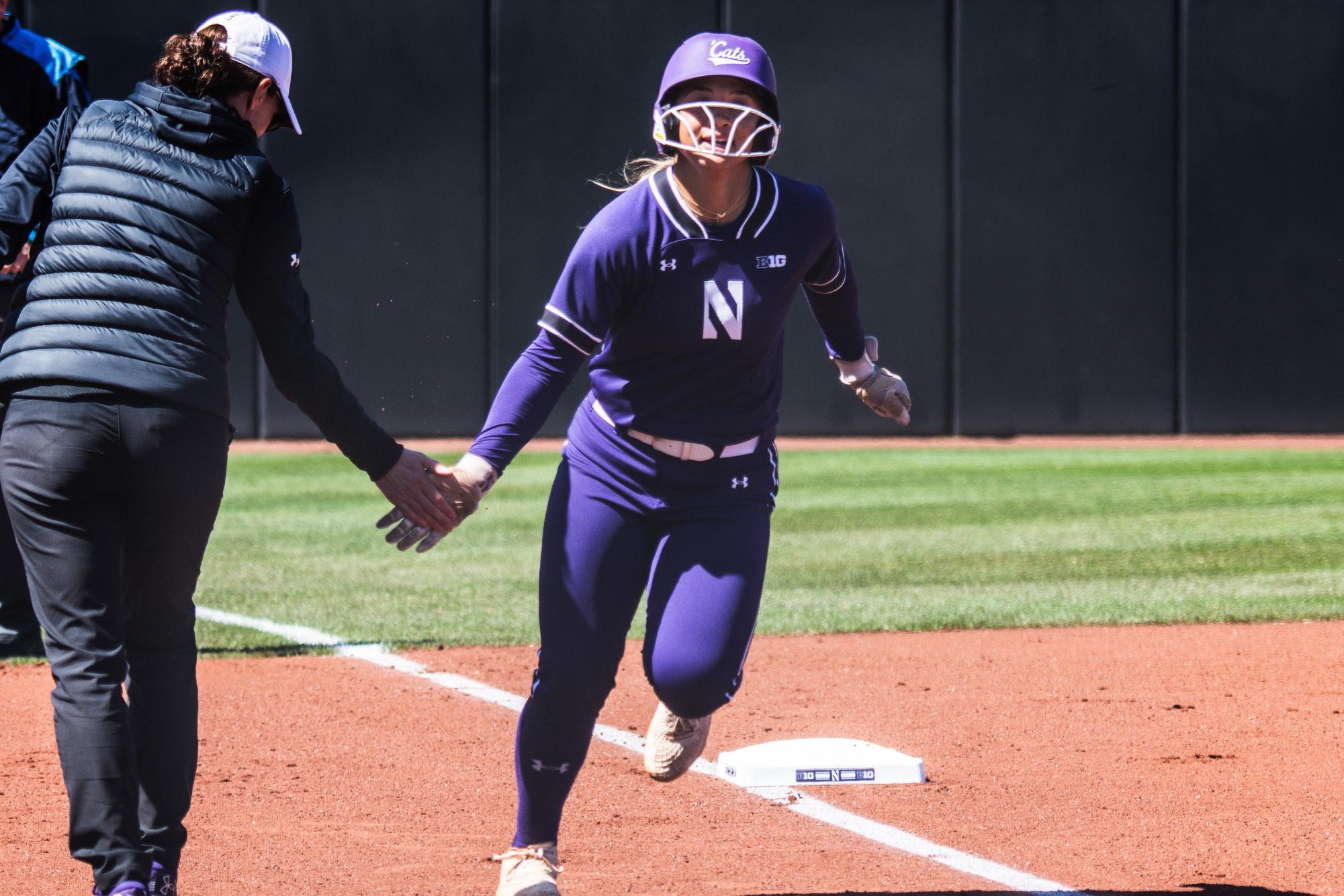 Northwestern softball sweeps Maryland