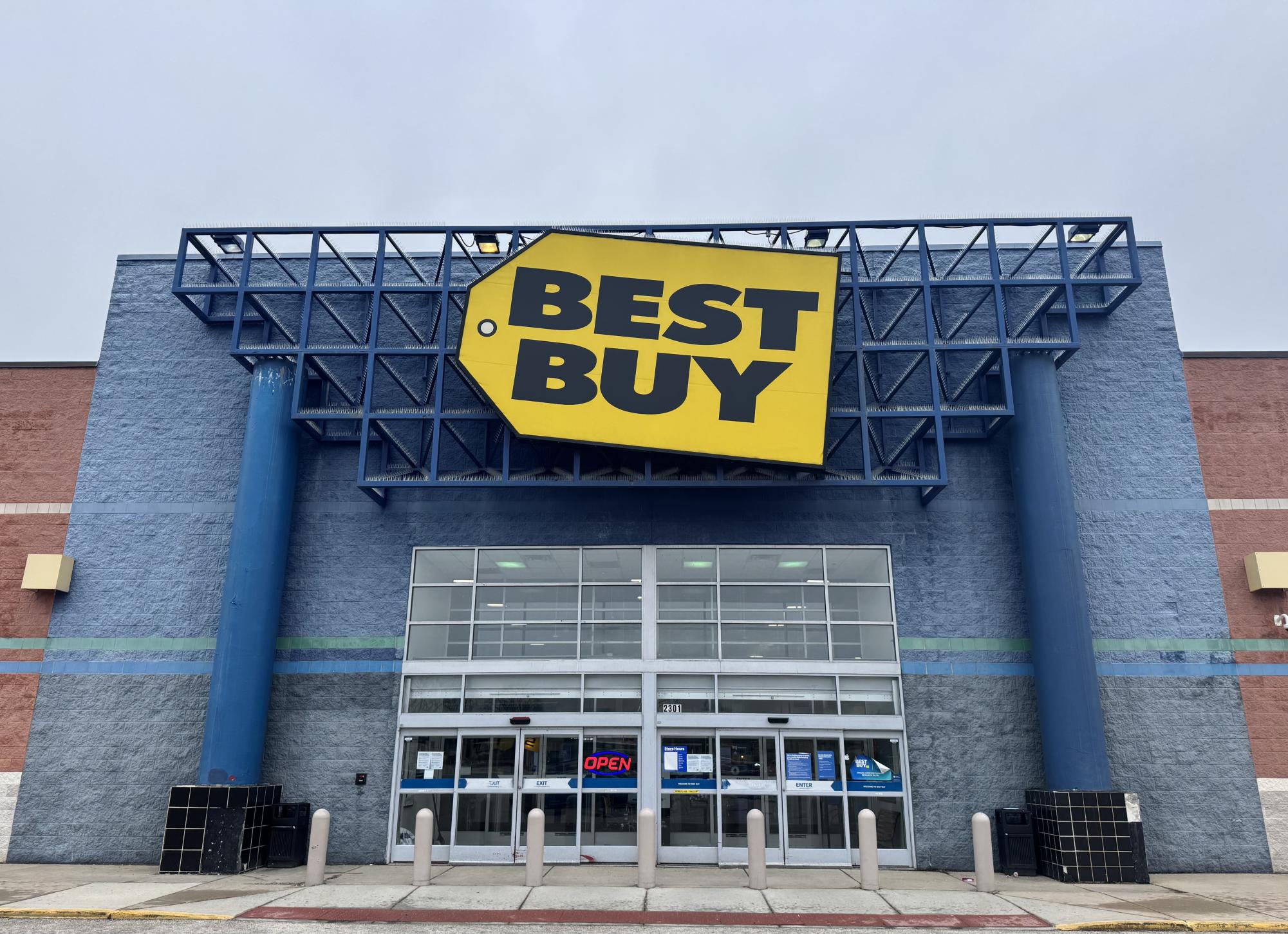 Evanston Best Buy to close March 1, pushing customers to shop online