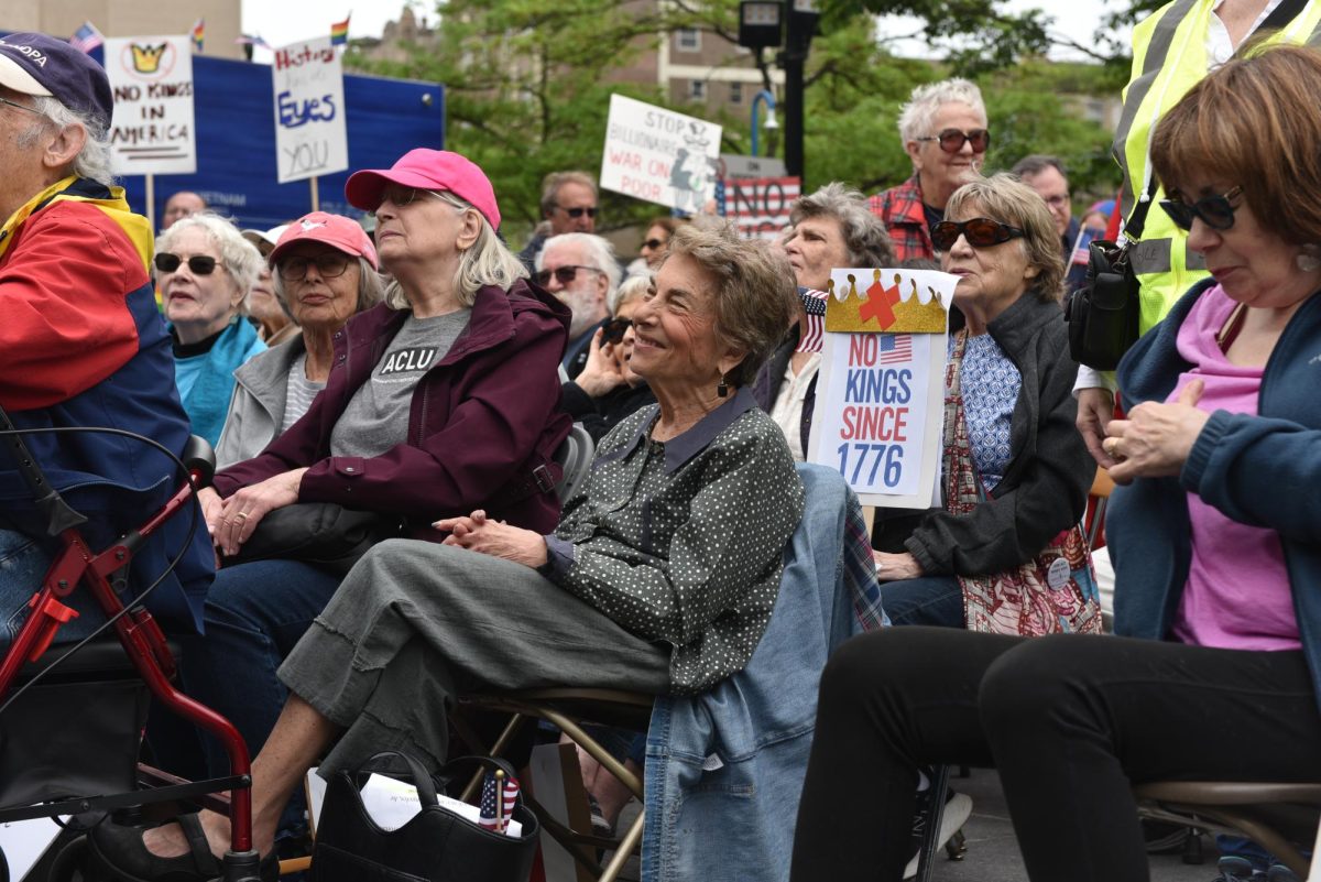 Longtime U.S. Rep. Jan Schakowsky (D-Evanston) attended the Evanston “No Kings” protest at Fountain Square. Before joining the crowd, she took to the stage to advocate for accessible health care as demonstrators chanted, “Thank you, Jan.” 