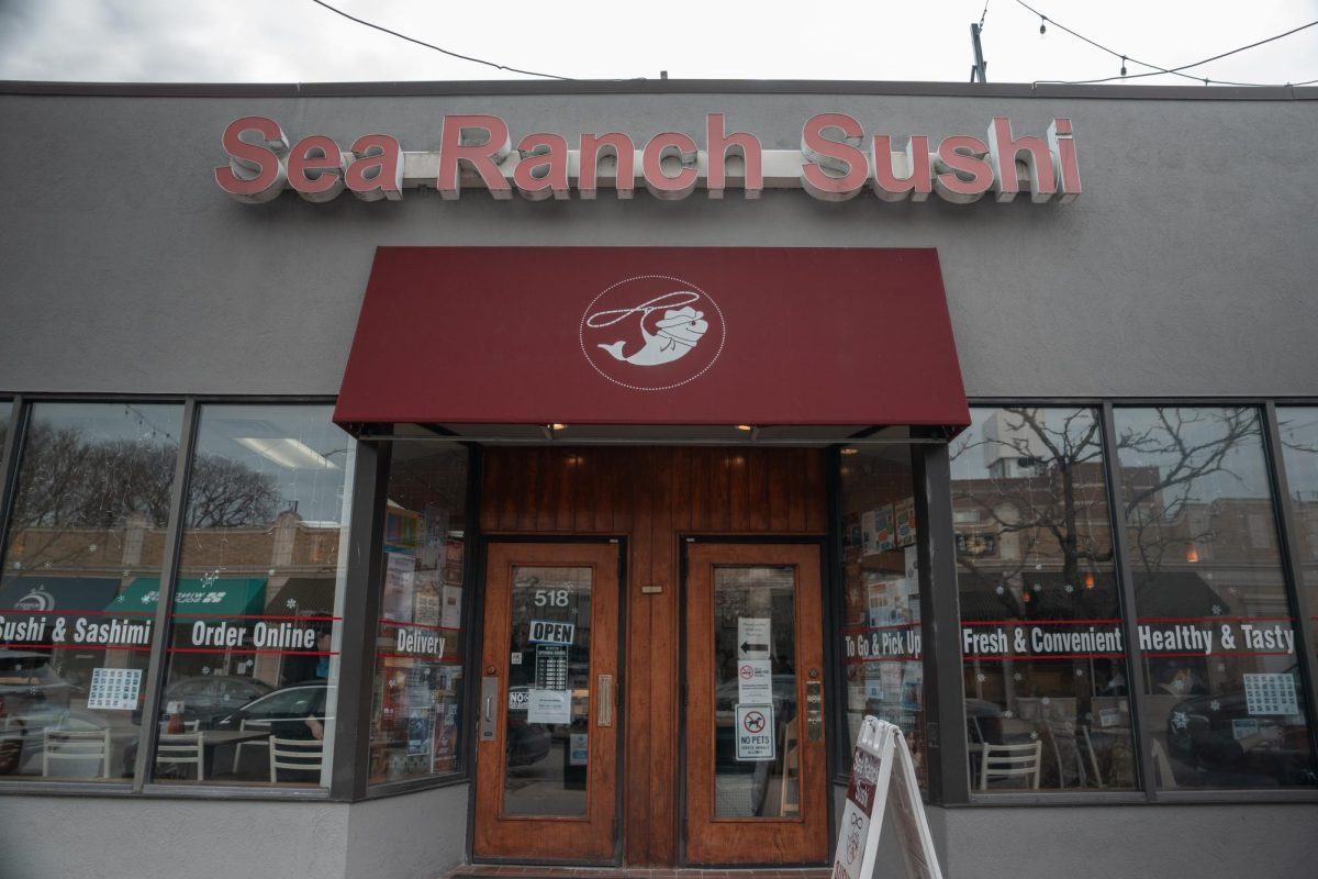 A storefront with the sign “Sea Ranch Sushi.”