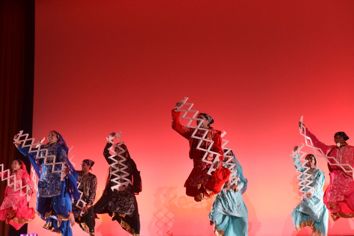 All-female dance group Deeva packed the Technological Institute’s Ryan Family Auditorium on Friday night for a “Gossip Girl”-inspired performance. The showcase also featured dance group NU Bhangra as a guest performer.