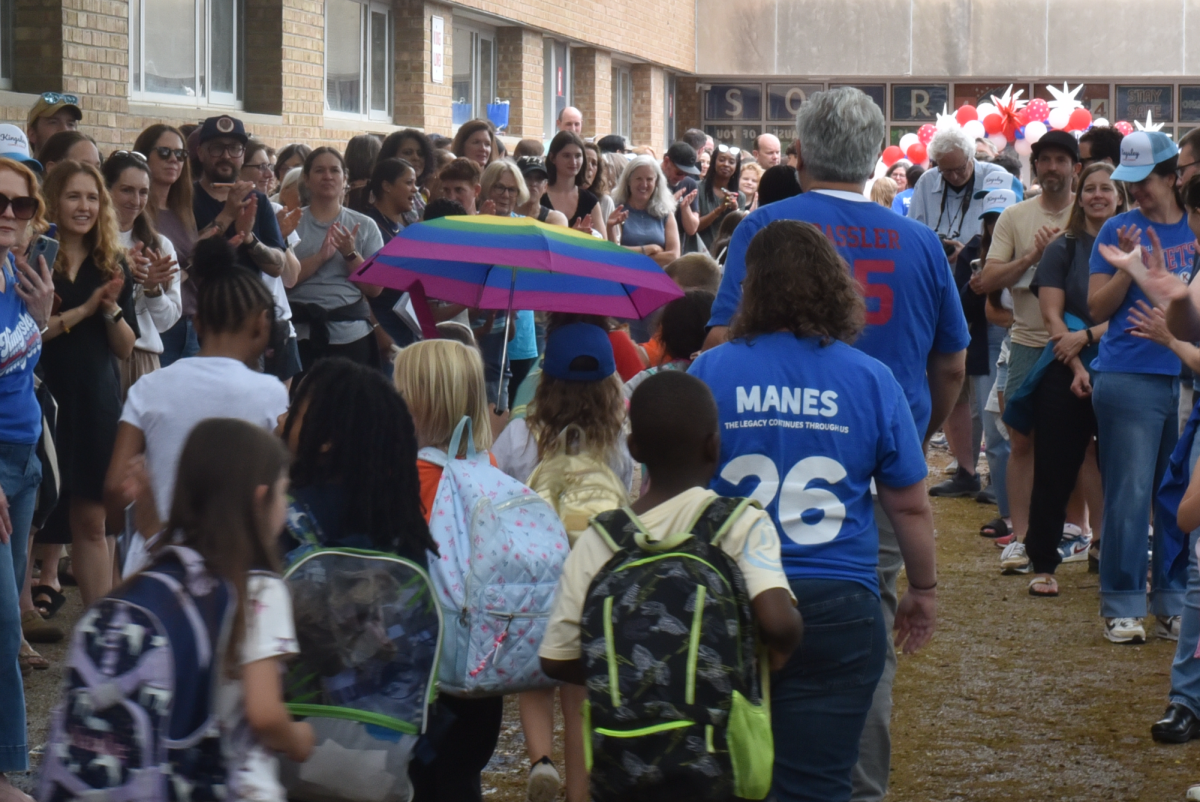 A clap out on the last day at Kingsley Elementary School was one of several initiatives to commemorate the school’s final weeks in operation.